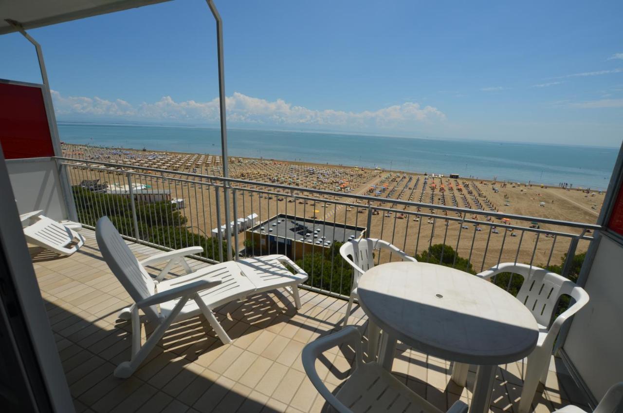 Lignano Sabbiadoro Sea Front Leilighet Eksteriør bilde